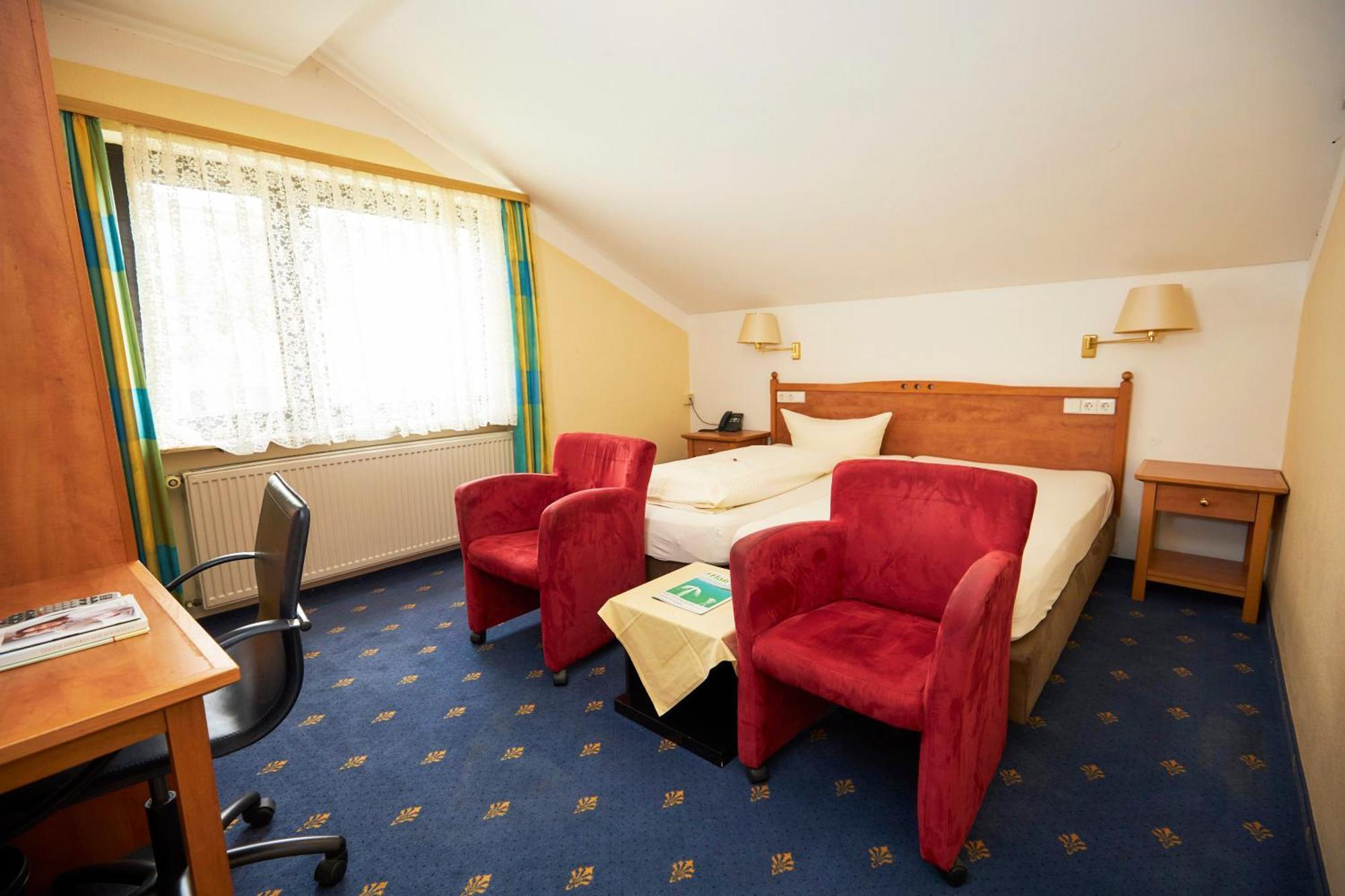 Flair Hotel Landgasthof Roger เลอเวนชไตน์ ภายนอก รูปภาพ