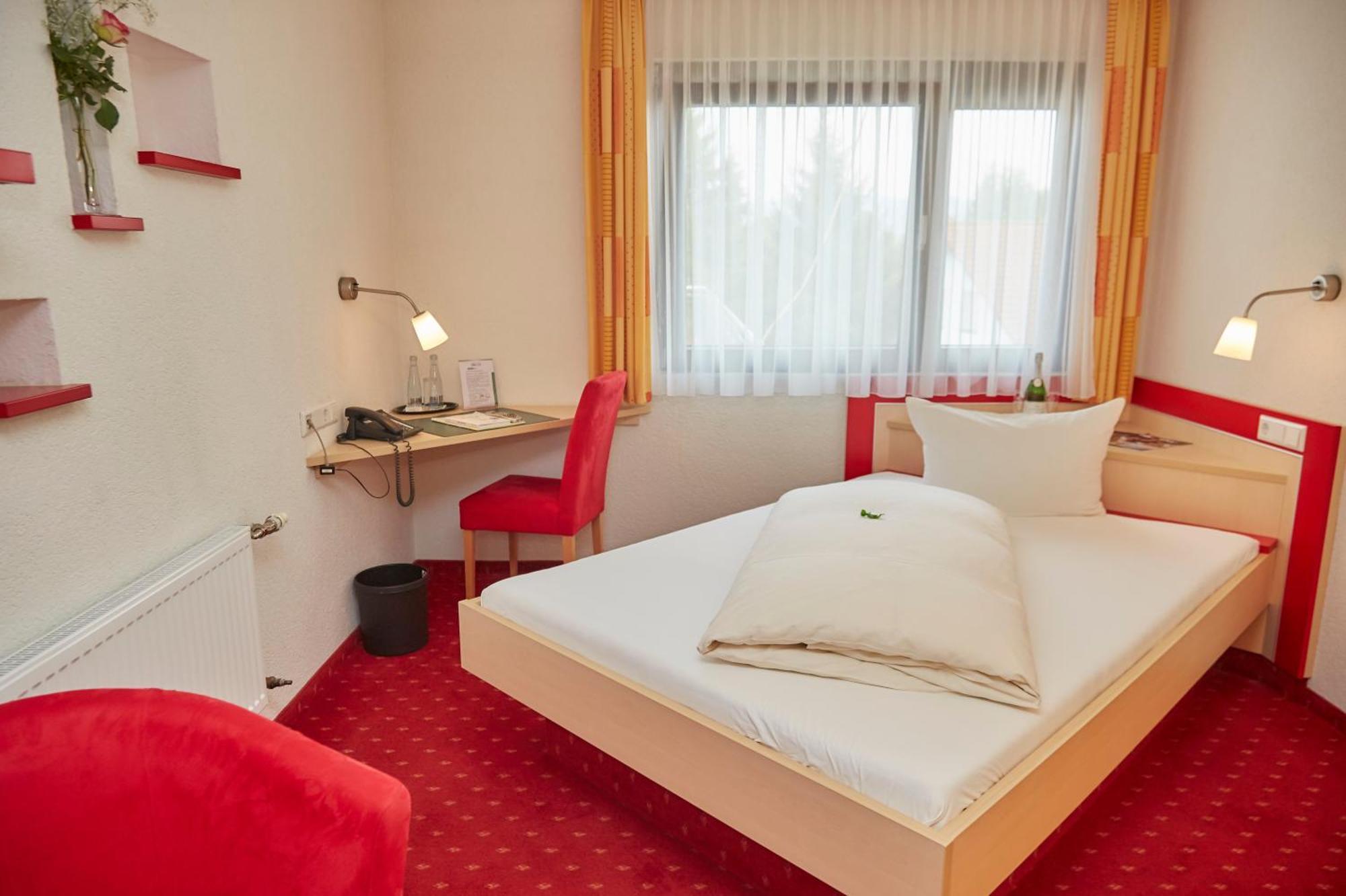 Flair Hotel Landgasthof Roger เลอเวนชไตน์ ภายนอก รูปภาพ