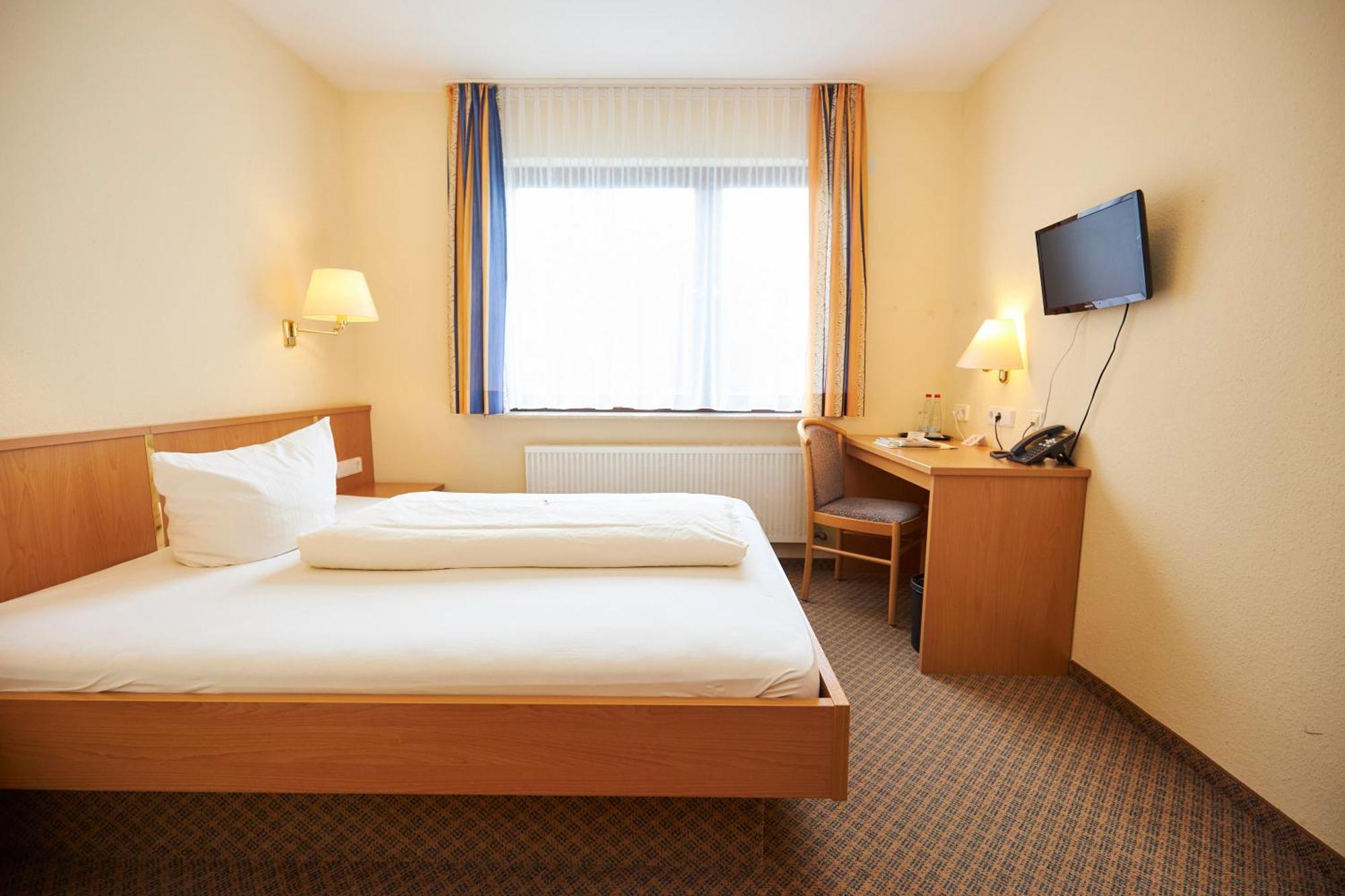 Flair Hotel Landgasthof Roger เลอเวนชไตน์ ภายนอก รูปภาพ