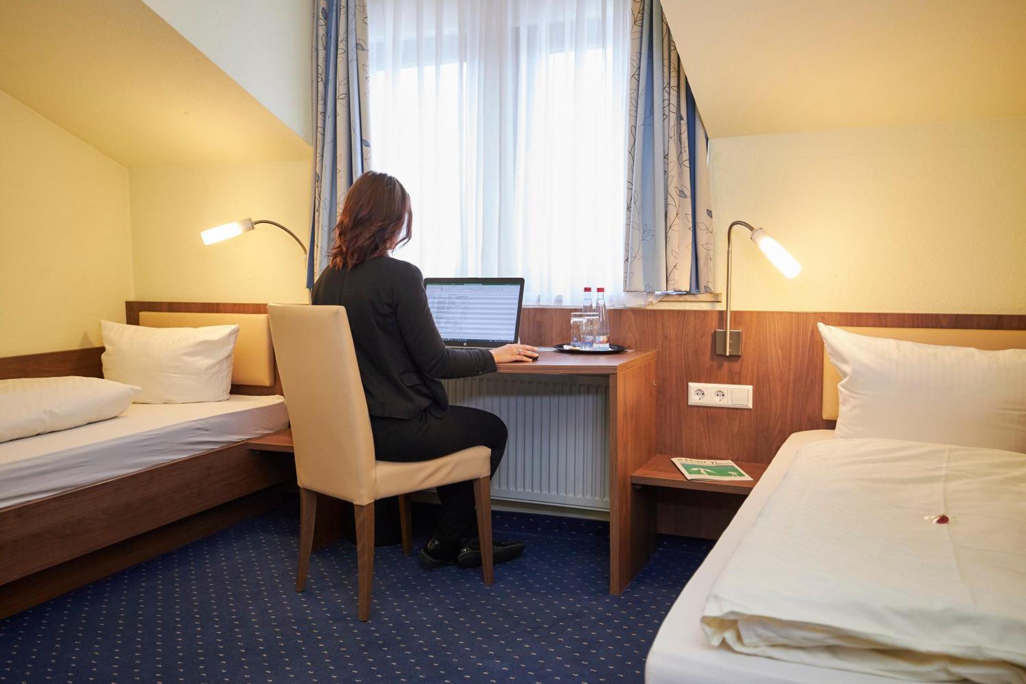 Flair Hotel Landgasthof Roger เลอเวนชไตน์ ภายนอก รูปภาพ