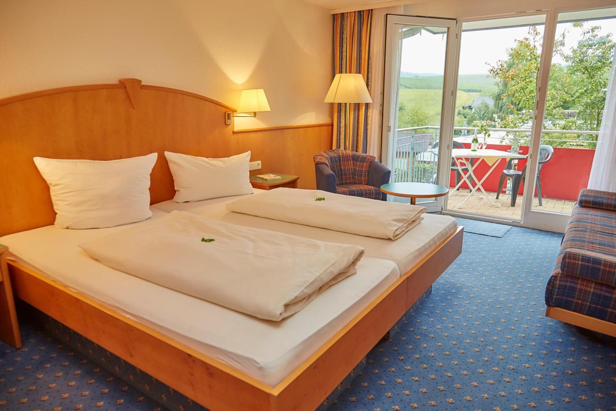 Flair Hotel Landgasthof Roger เลอเวนชไตน์ ภายนอก รูปภาพ
